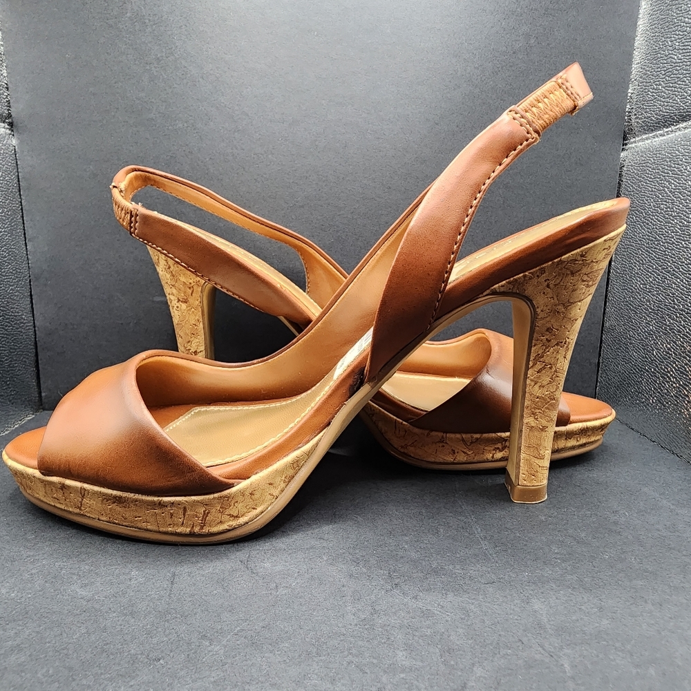 FIONI BROWN CORK 4 1/2” platform HEELS SIZE 5